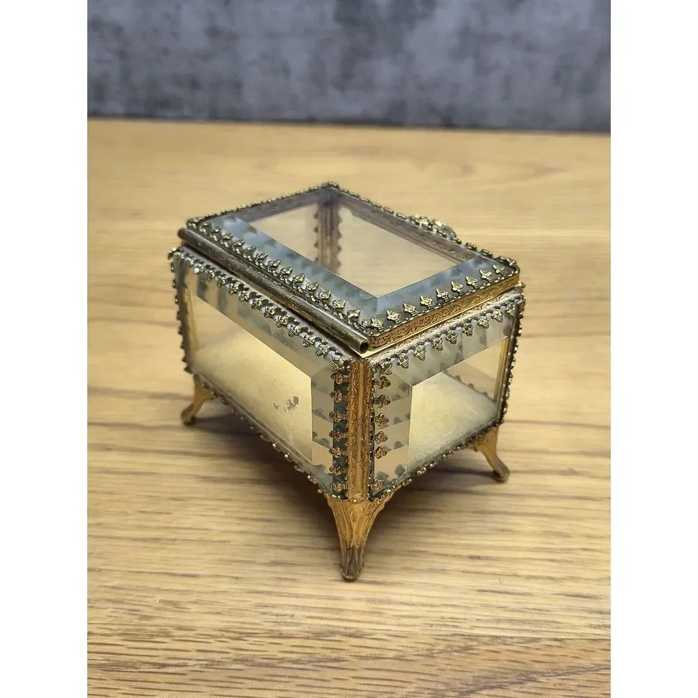 Vtg Beveled Stylebuilt Gold Trinket Ring Jewelry Box 24K Gold-plated Gold Velvet